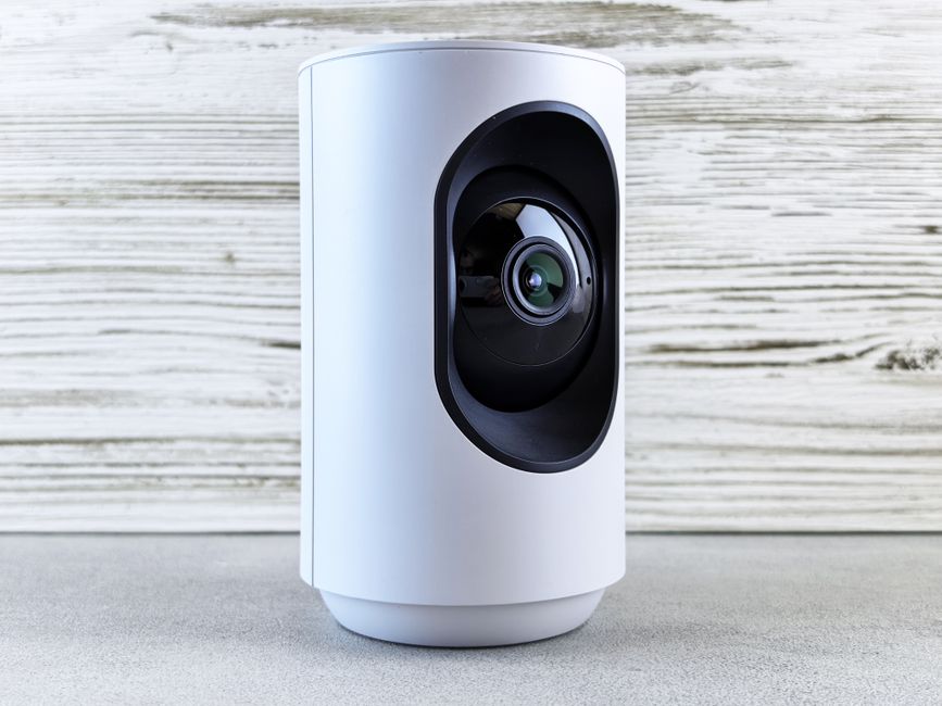 The Private AI Bet: Why UGREEN and Others Are Banking on Privacy-First Smart Homes Over Cloud Giants