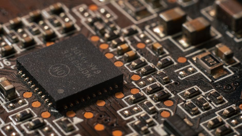Why Ireland's Chip Advisory Council Could Be a Game-Changer (Or Just Another Talk Shop)